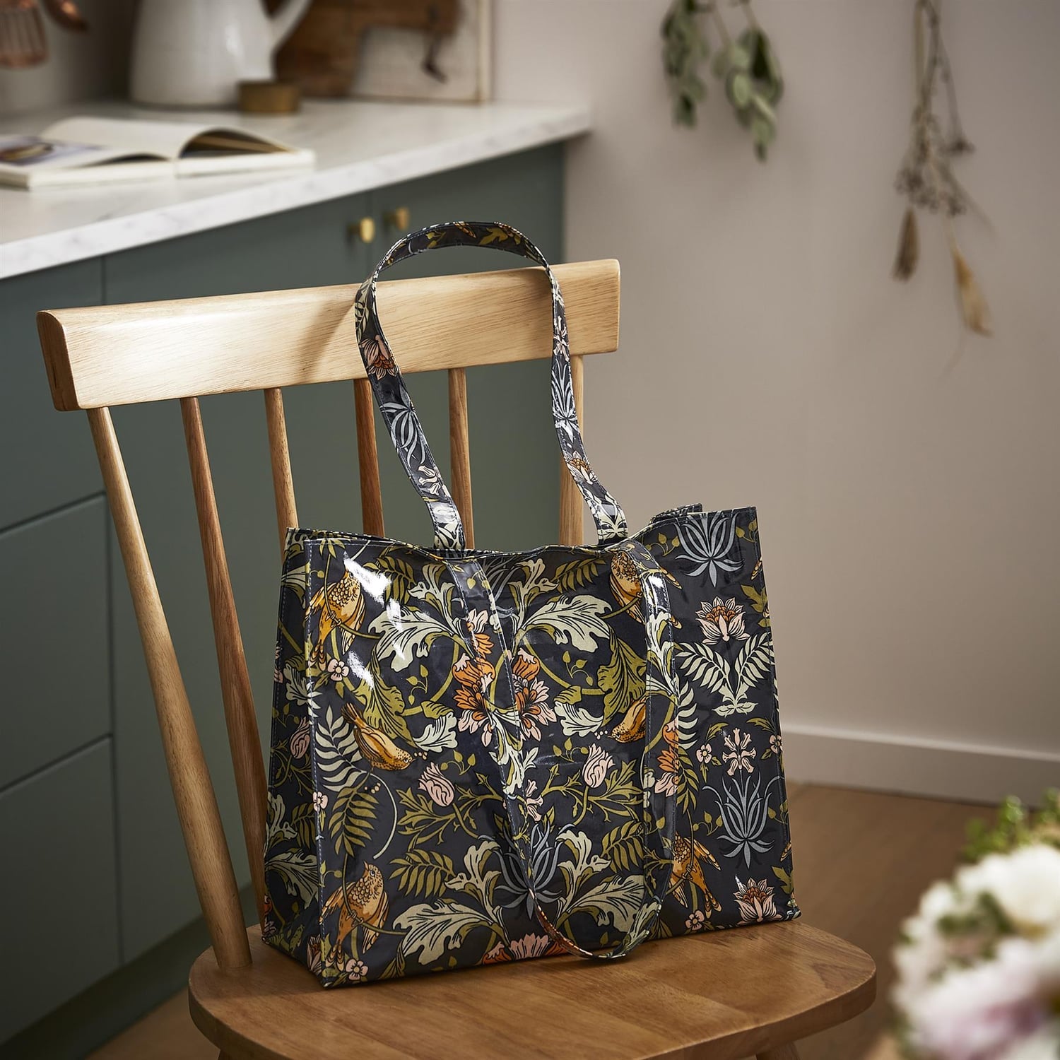 Ulster Weavers Finch & Flower PVC Shoulder Bag - Finch & Flower Shoulder Bag Pvc In Navy 3