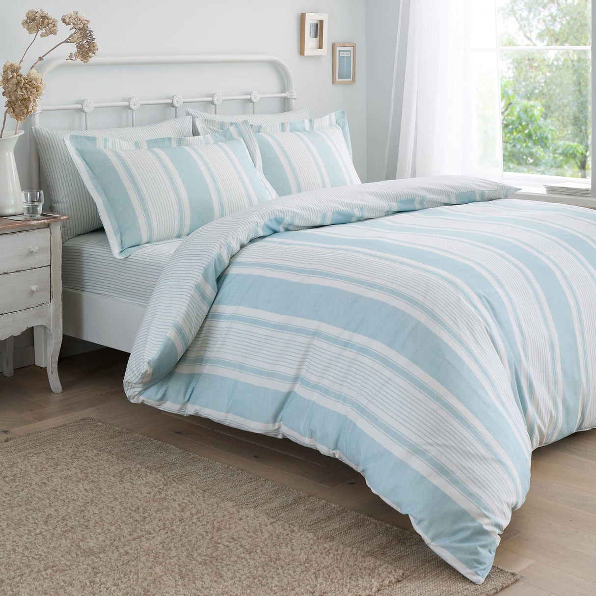 Finlay Stripe Polycotton 28cm Deep Fitted Sheet - Blue - Finlay Stripe 28Cm Deep Fitted Bed Sheet Set In Blue 3