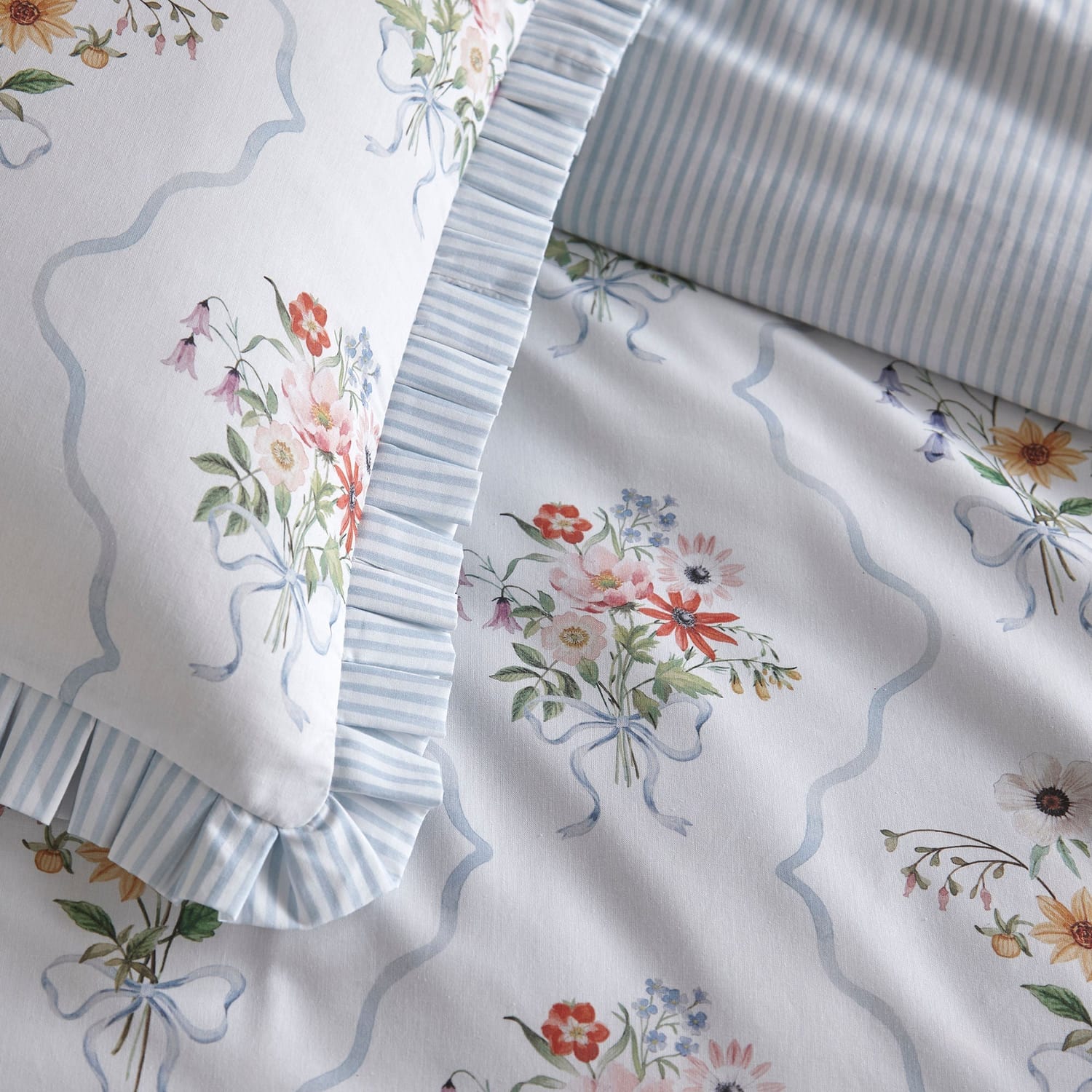 Floral Bouquet 100% Cotton Duvet Cover Set - Floral Bouquet Duvet Cover Set In Multi 3