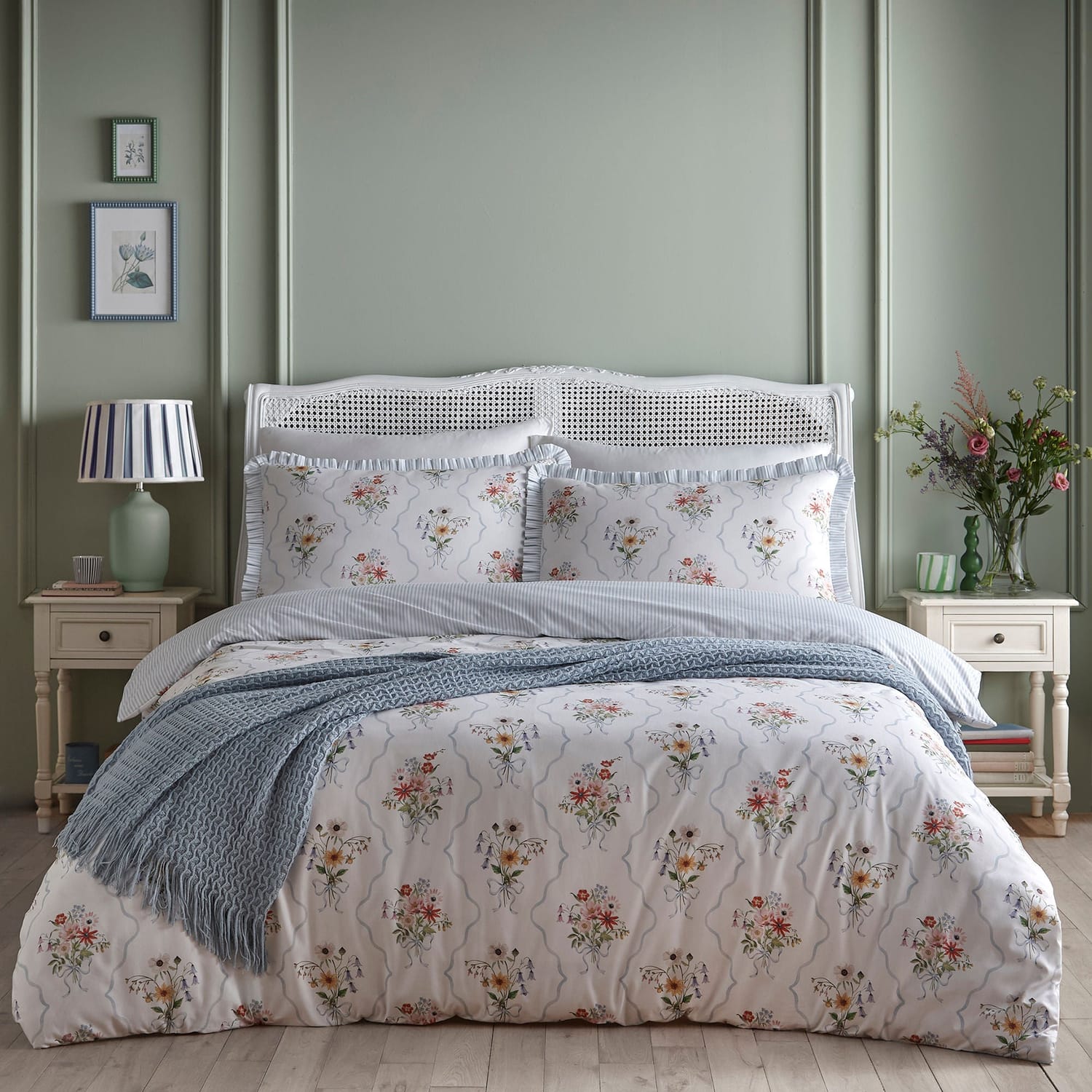 Floral Bouquet 100% Cotton Duvet Cover Set - Floral Bouquet Duvet Cover Set In Multi 5