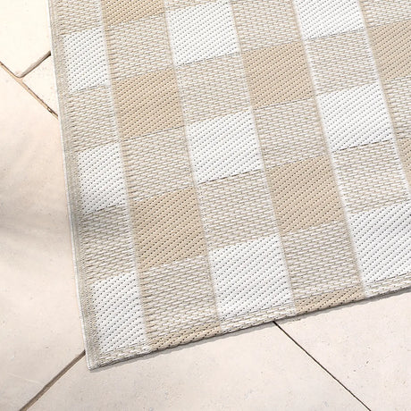 Gingham Outdoor Rug 120cm x 170cm by D & D