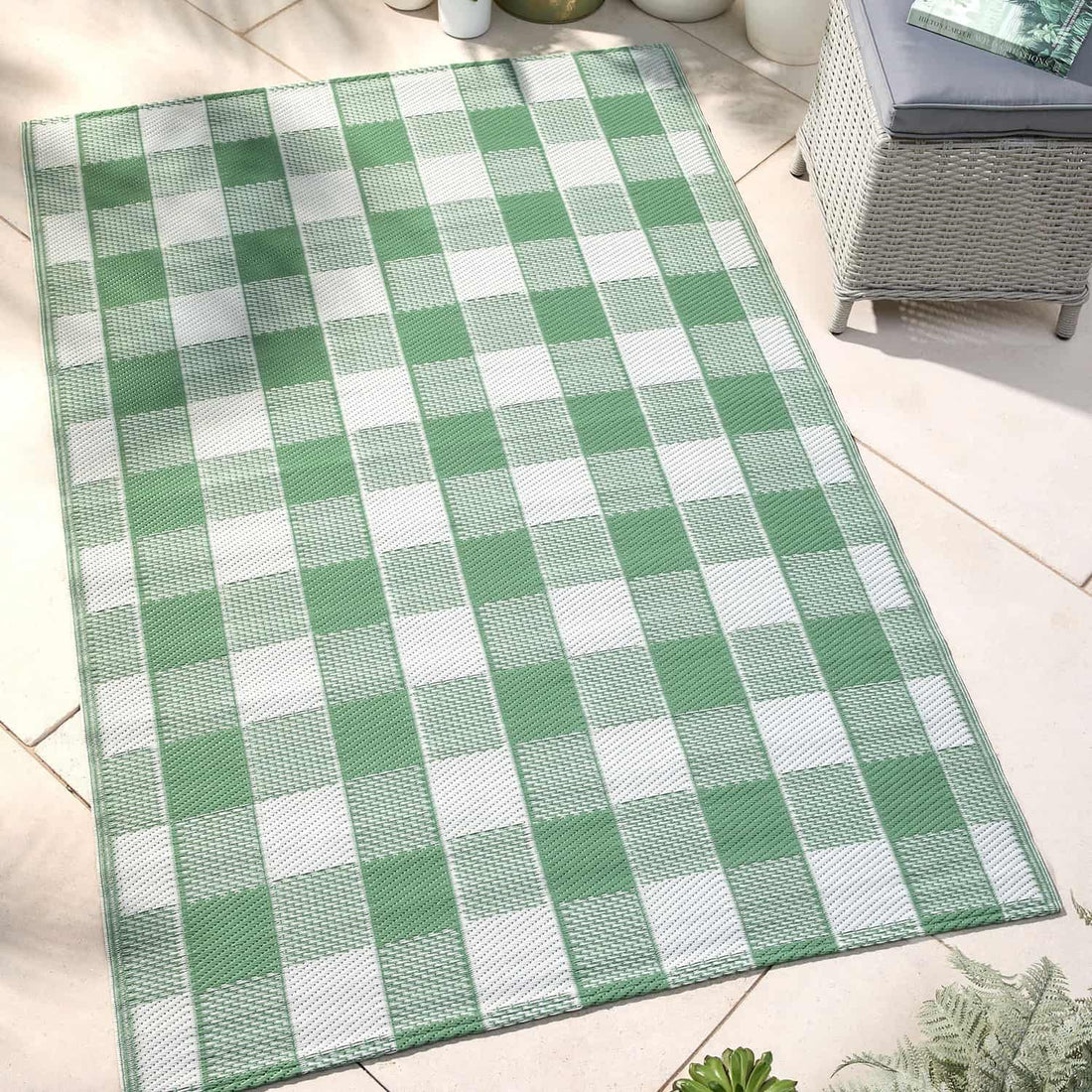 Gingham Check Pattern Outdoor Rug 120cm x 170cm