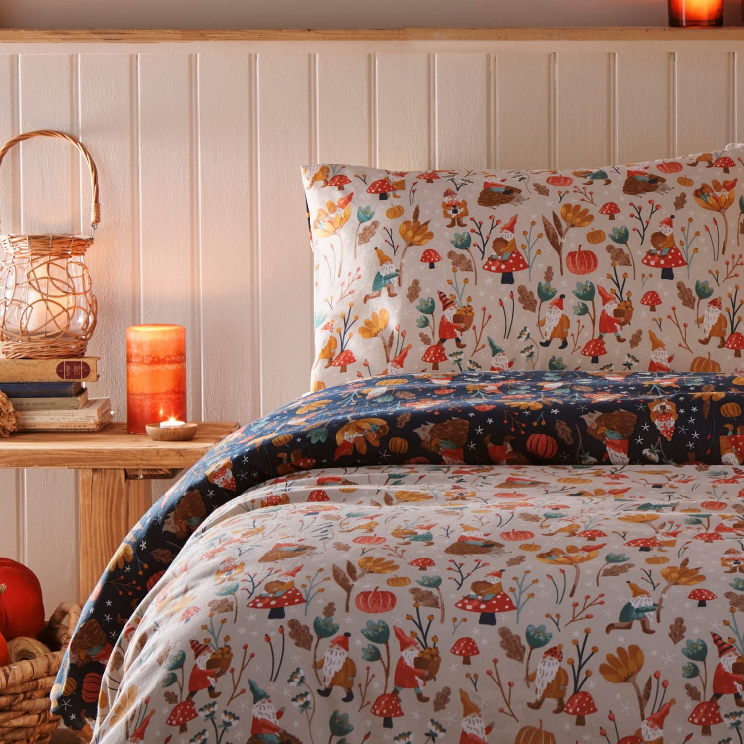 Gonks & Friends Navy Halloween Microfibre Duvet Cover Set - Gonks And Friends Christmas Duvet Cover Set In Natural 2