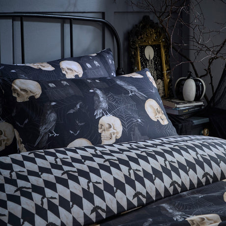 Gothic Skulls Black Polycotton Duvet Cover Set - Gothic Skulls Halloween Duvet Cover Set In Black 2