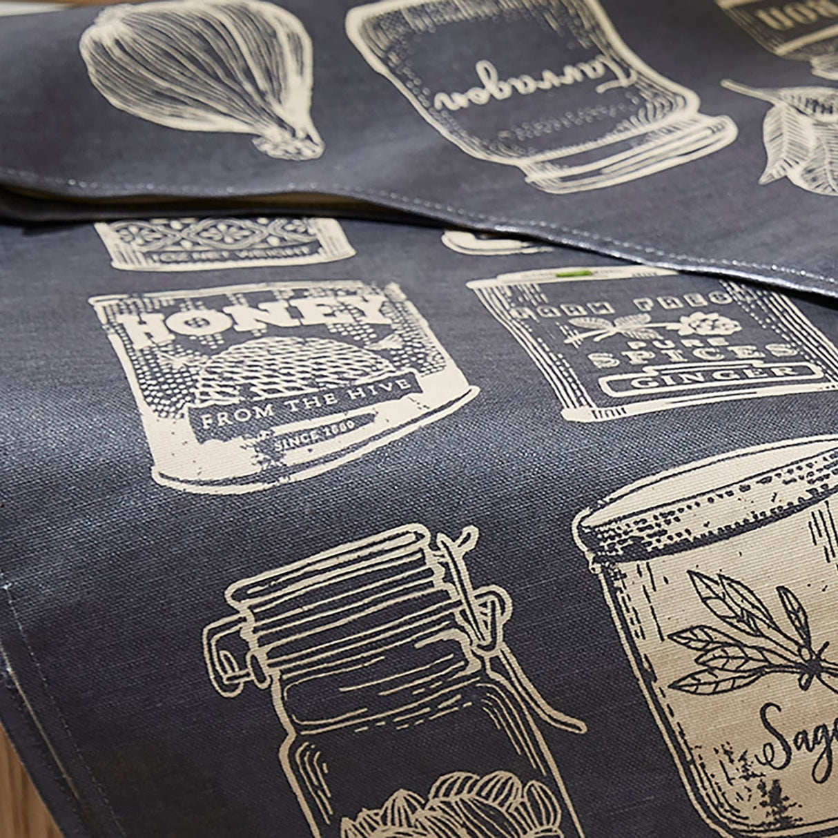 Ulster Weavers Herbs & Spices PVC Oilcloth Apron - Herbs & Spices Pvc Apron In Grey 4
