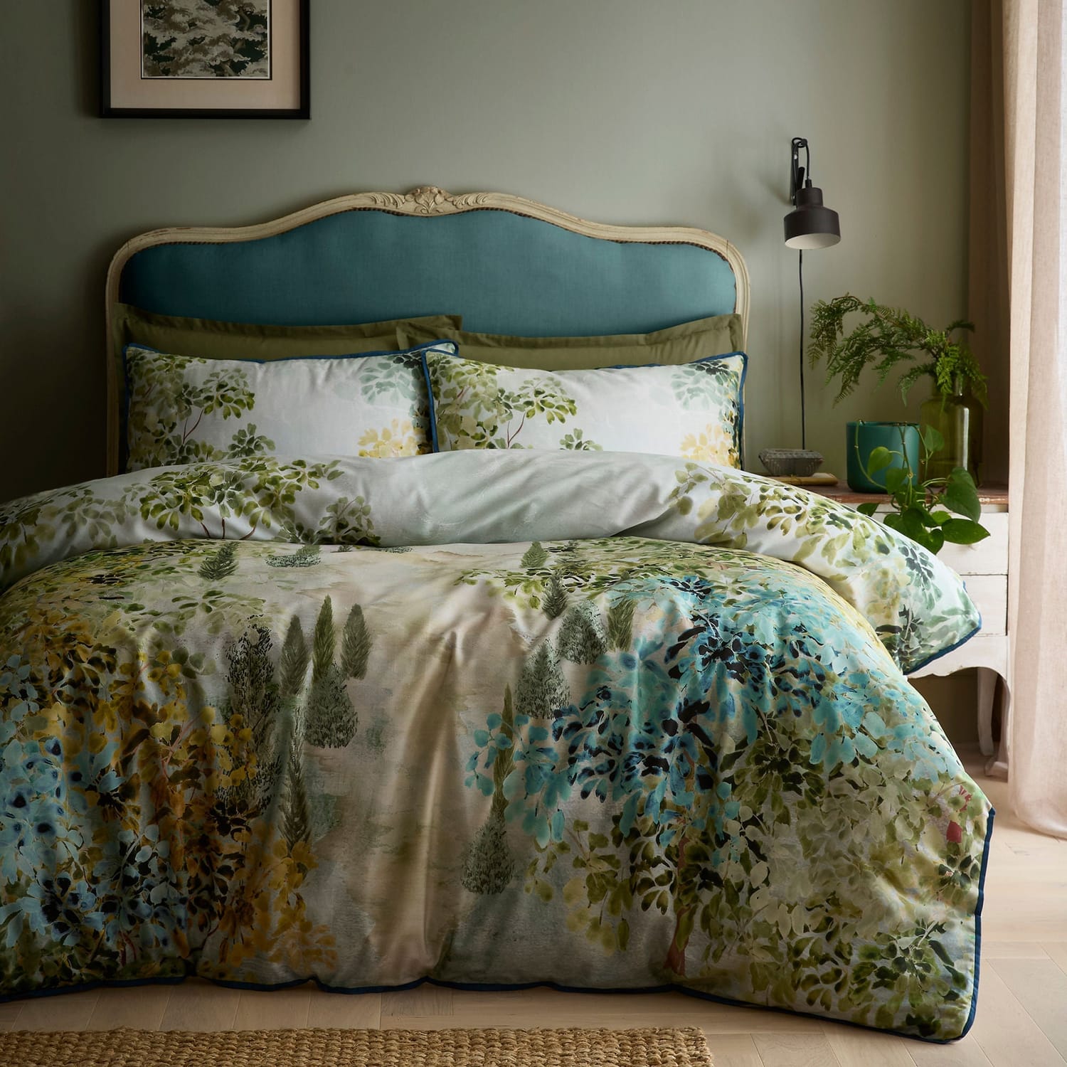 Hidden Garden 100% Cotton 200 Thread Count Botanical Duvet Cover Set