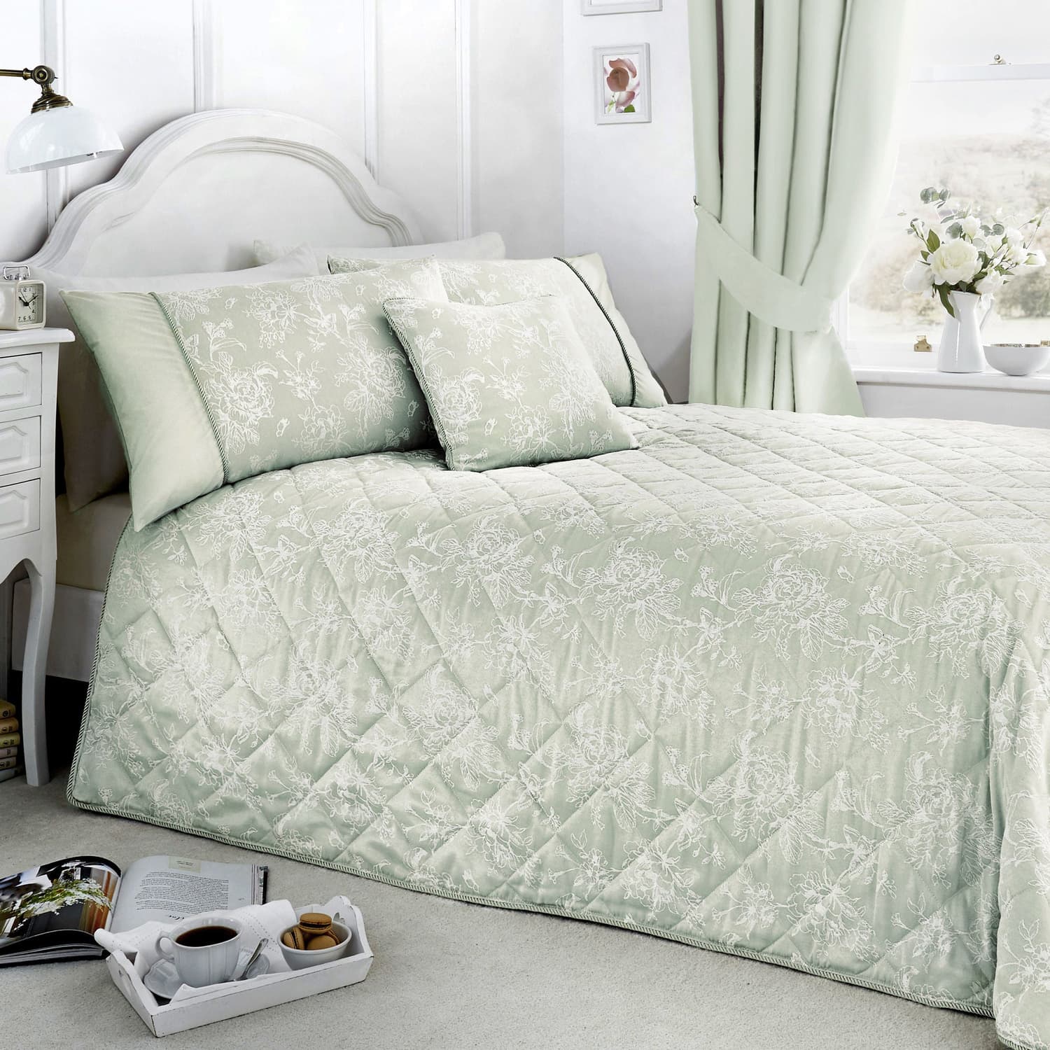 Jasmine Microfibre Bedspread 220cm x 240cm - Green