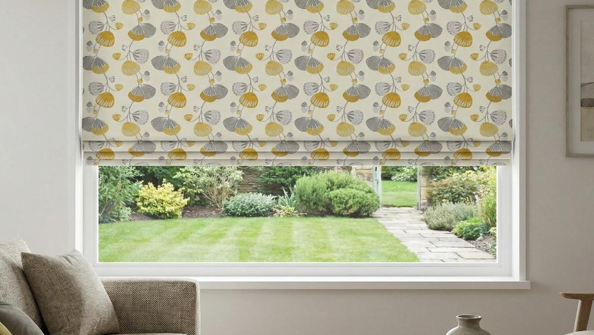 Kershaw Made to Measure Roman Blind Gold
