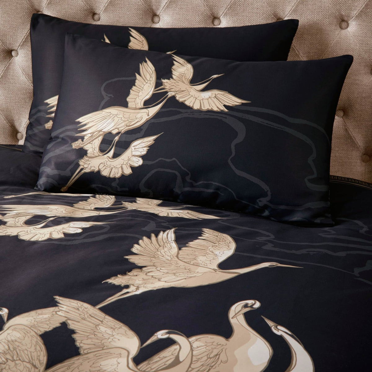 Laurence Llewelyn-Bowen Kireina Cotton Duvet Cover Set - Kireina Duvet Cover Set In Black Gold 4