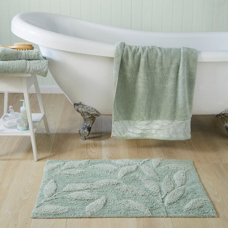 Lacie Jacquard Leaf Trim 550gsm Zero Twist Towel - Sage Green