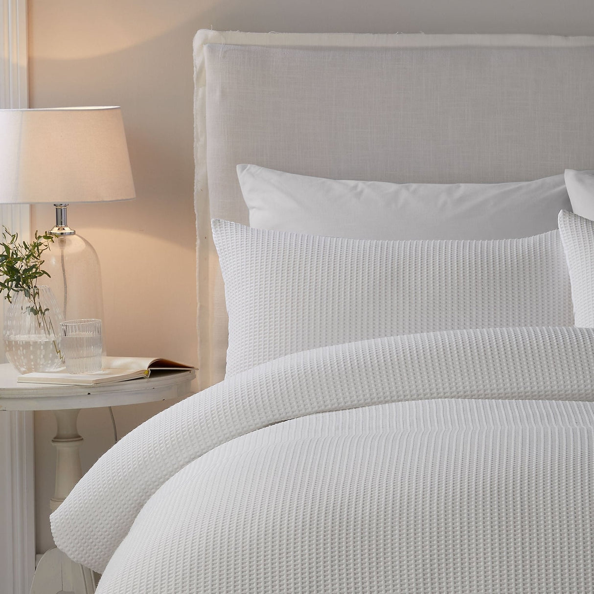 Lindly Waffle Microfibre Duvet Cover Set - White - Lindly Duvet Cover Set In White 2