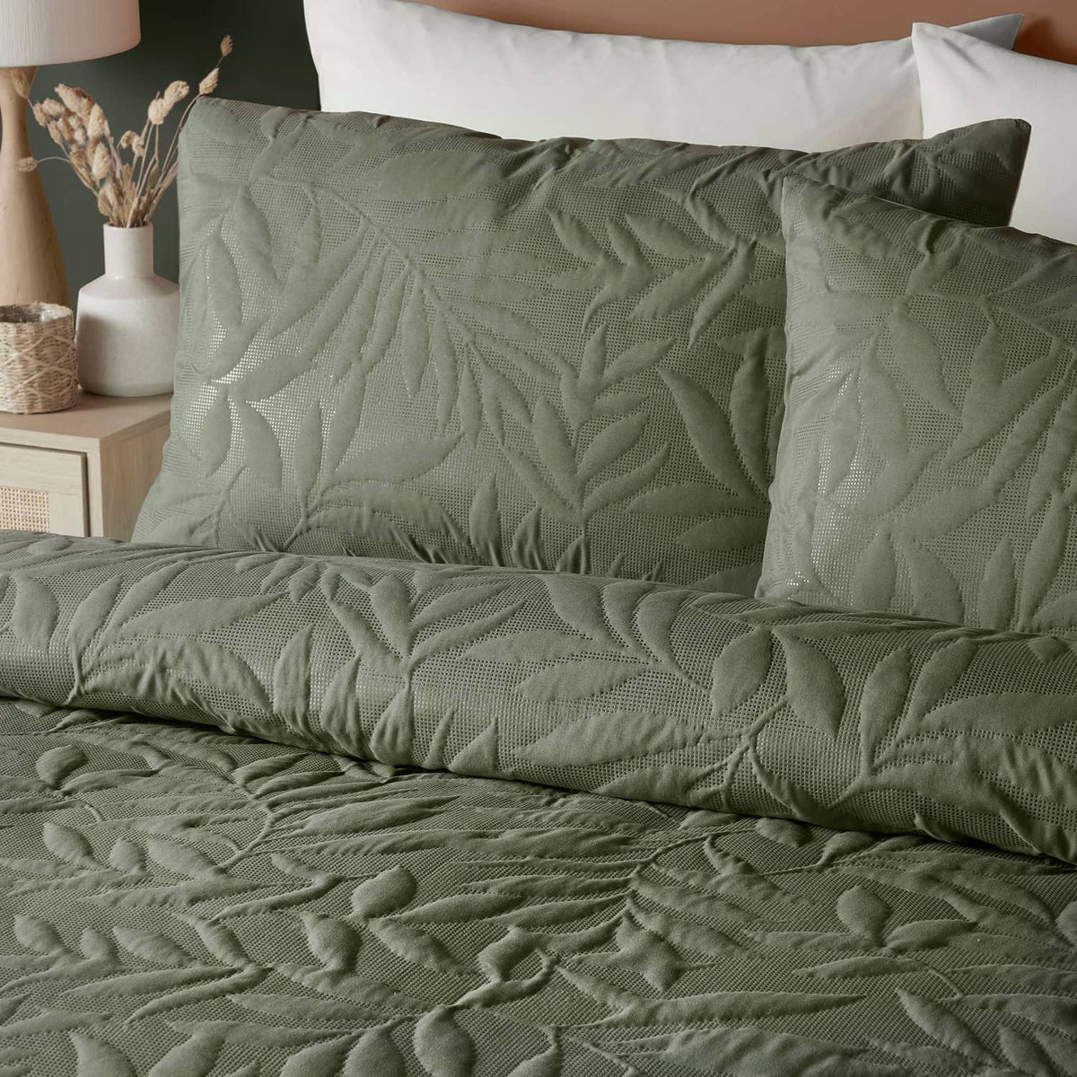 Luana Soft Microfibre Duvet Cover Set - Dark Green - Luana Duvet Cover Set In Dark Green 2