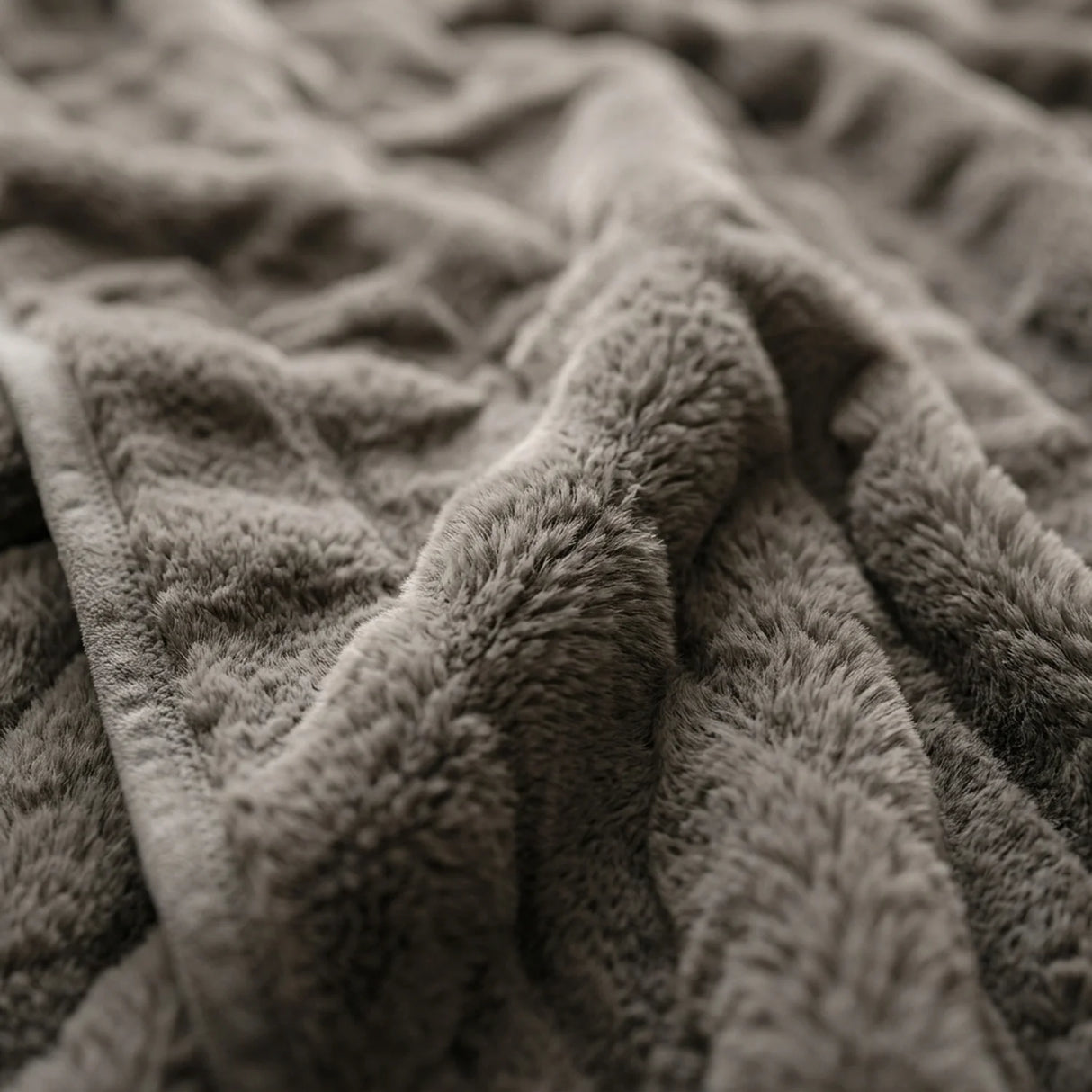 Luxury Fur 3D Grey Throw Blanket 150cm x 200cm-1