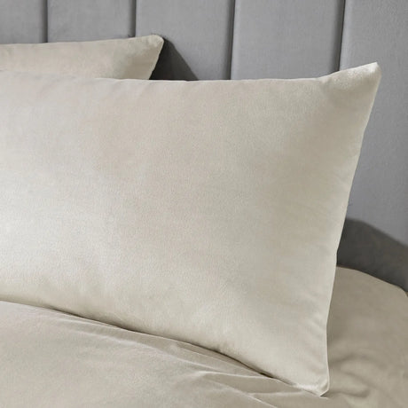 Montrose Duvet Cover Set in Ivory - Double