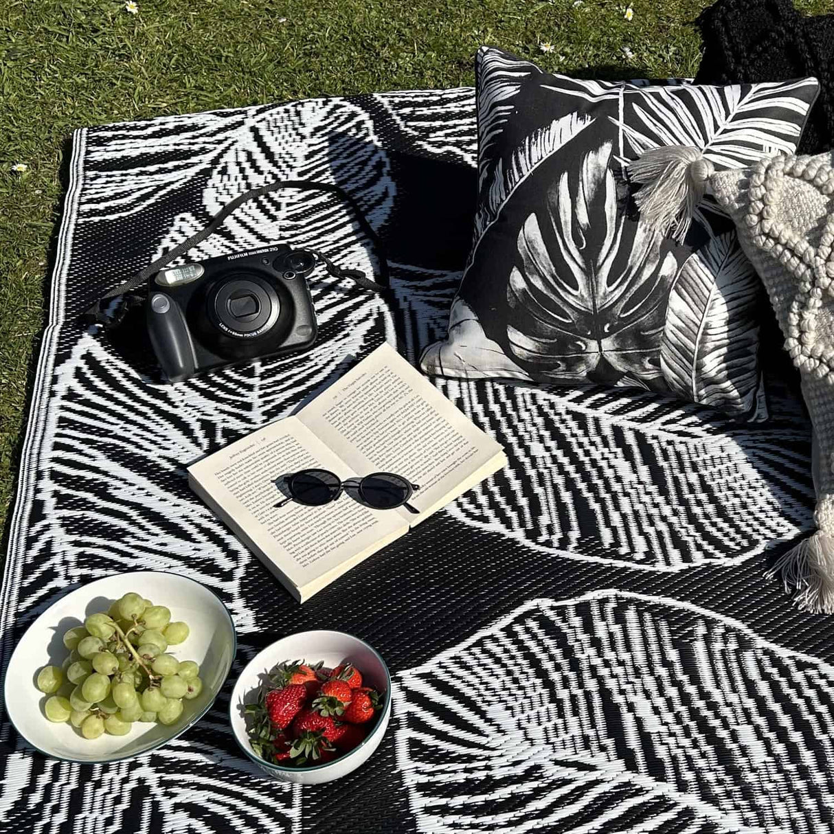 Matteo Geometric Outdoor Rug 120cm x 170cm