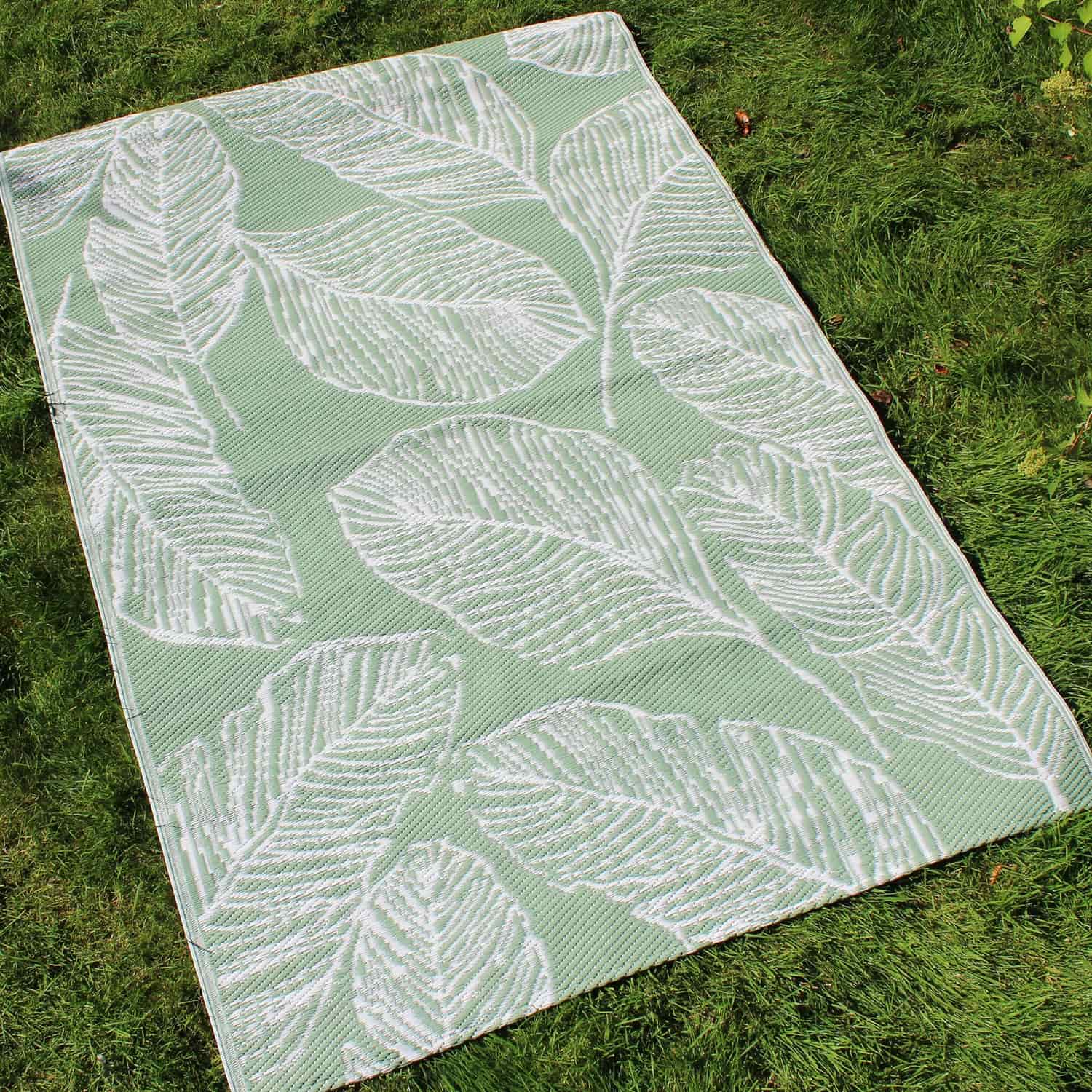 Matteo Geometric Outdoor Rug 120cm x 170cm - Matteo Outdoor Rug In Green 120 X 170Cm 1