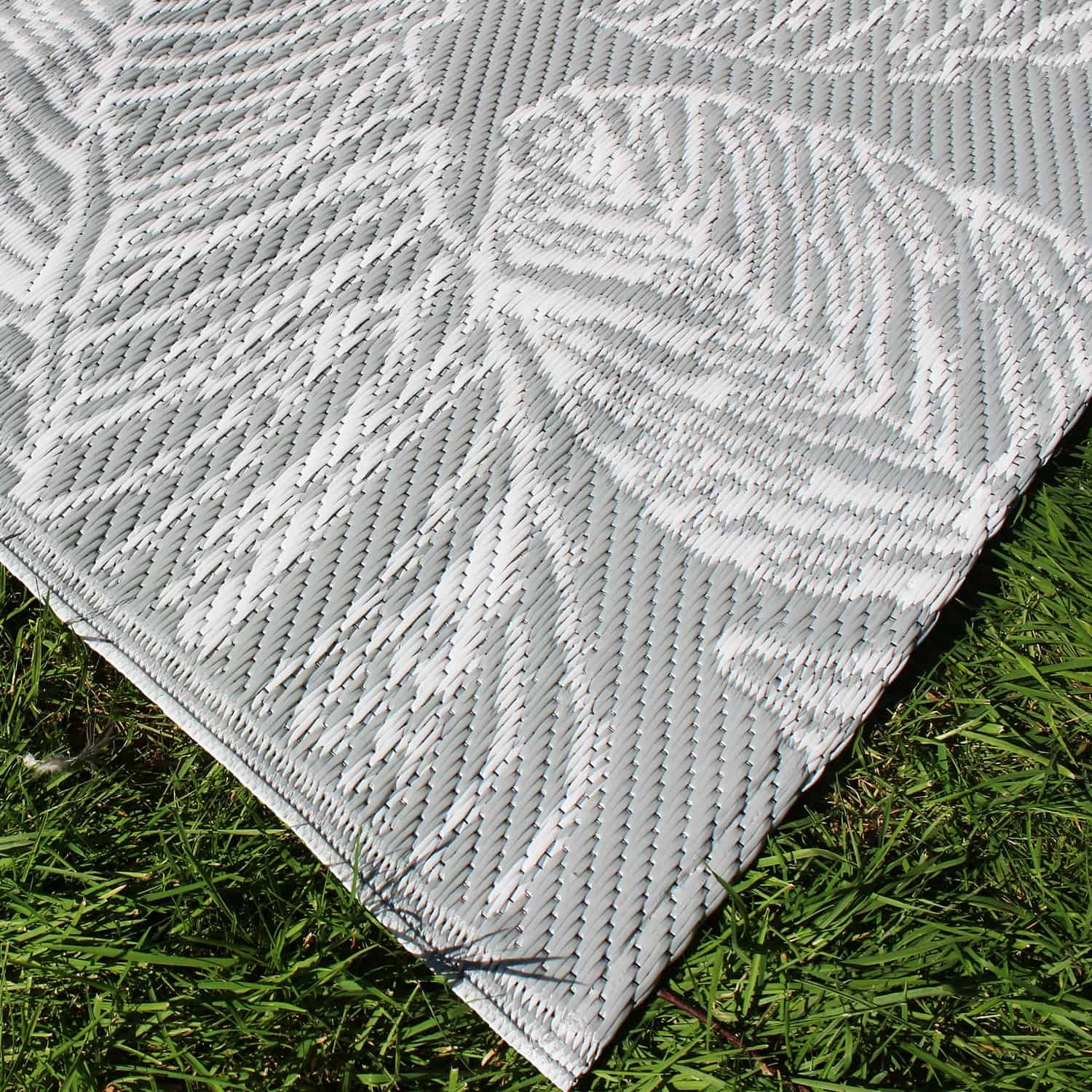 Matteo Geometric Outdoor Rug 120cm x 170cm - Matteo Outdoor Rug In Grey 120 X 170Cm 2