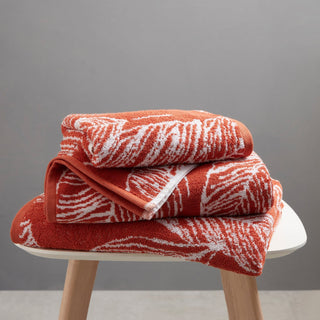 Matteo Leaf Jacquard 550gsm Cotton Bathroom Towel - Terracotta