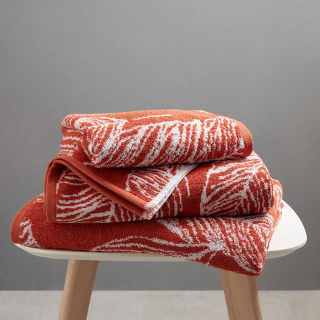 Matteo Leaf Jacquard 550gsm Cotton Bathroom Towel - Terracotta