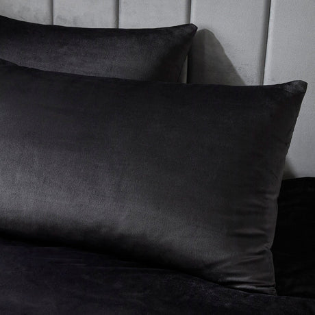 Laurence Llewelyn-Bowen Montrose Luxury Velvet Duvet Cover Set - Black - Montrose Duvet Cover Set In Black 2