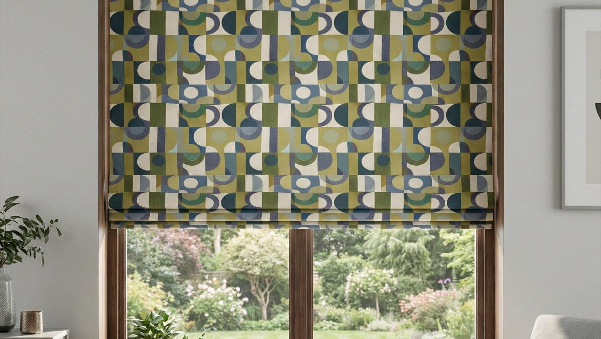 Napoli Made to Measure Roman Blind Bottle