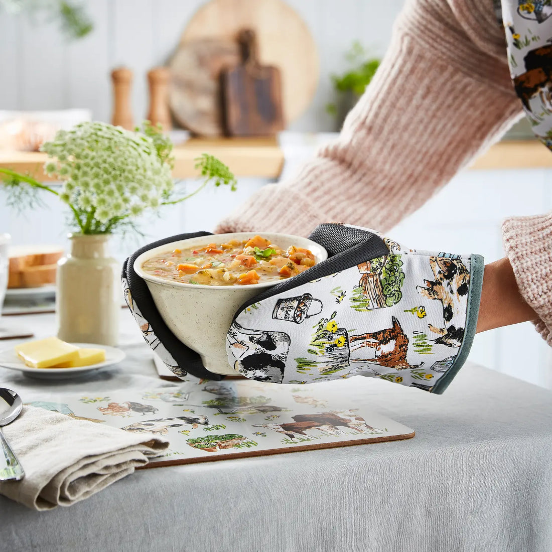 Ulster Weavers Portman Farm Farmhouse Design Microwave Mitts Pair