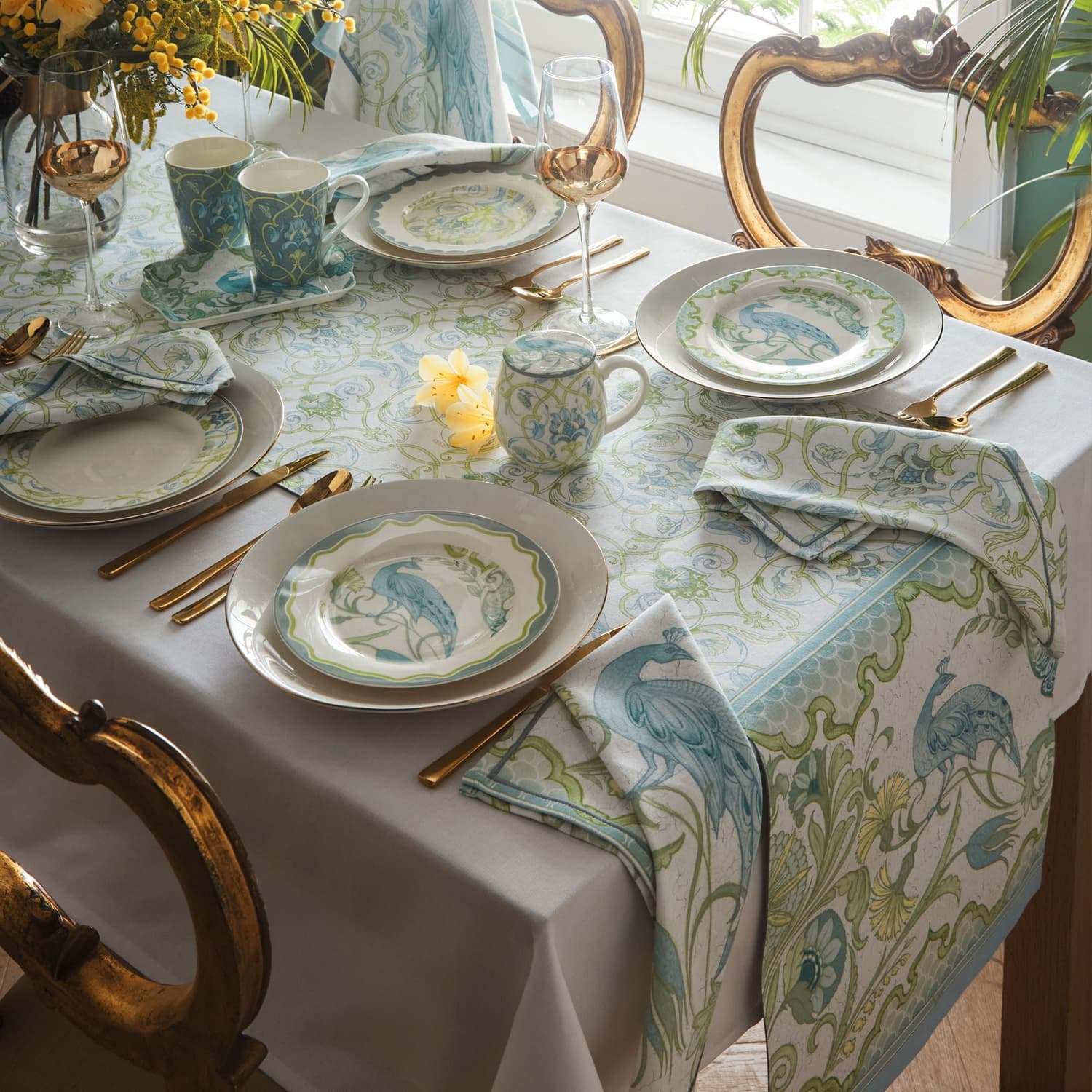 Laurence Llewelyn-Bowen Palm Court Green Paisley Table Runner - Palm Court Table Runner In Green 230 X 40Cm 4