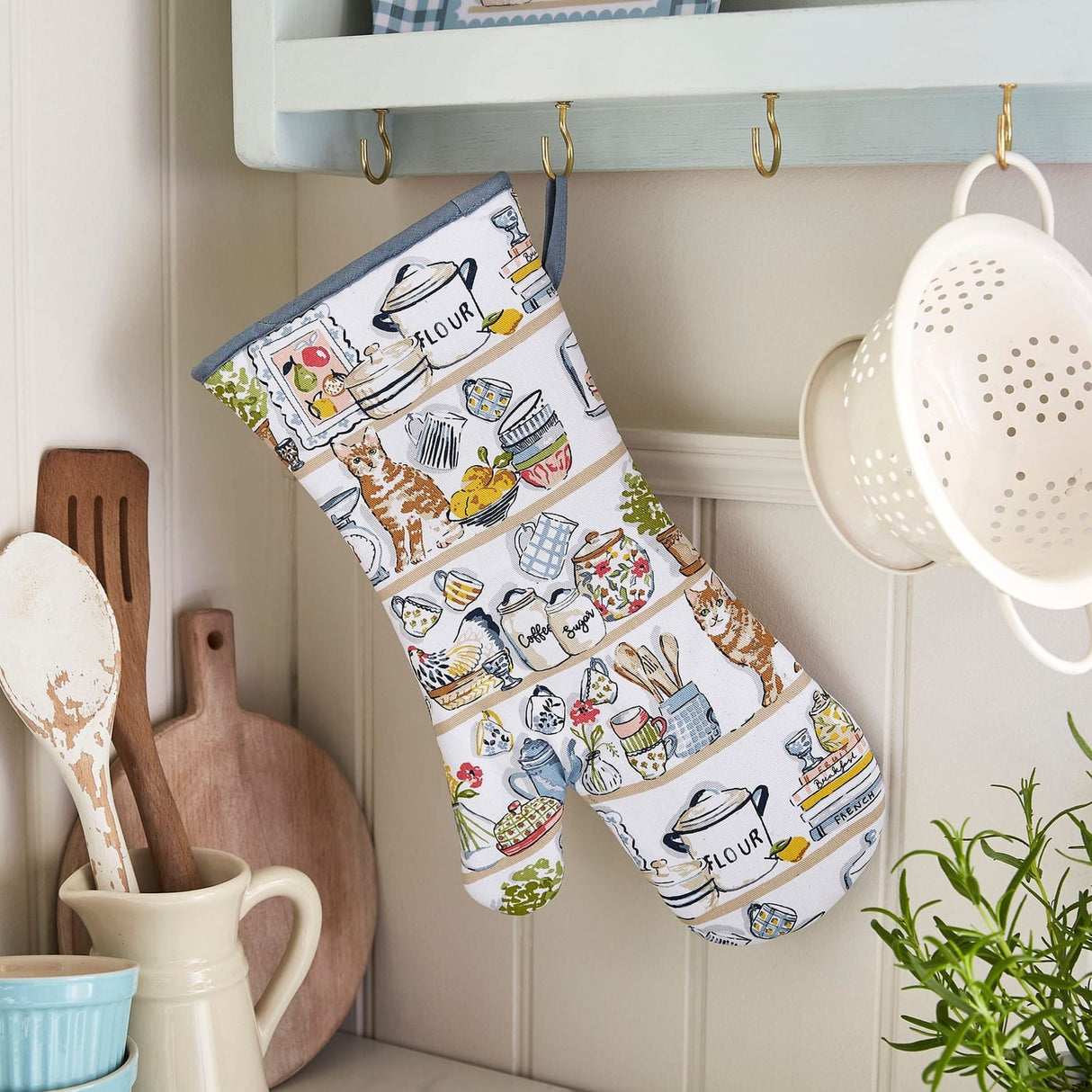 Ulster Weavers Pantry Cats Cotton Gauntlet Oven Glove - Pantry Cats Gauntlet Oven Glove In Multicolour 2