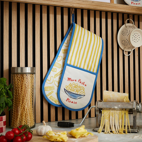 Ulster Weavers Pasta Lovers Club 100% Cotton Kitchen Accessories - Pasta Lovers Club Double Oven Glove In Yellow 2