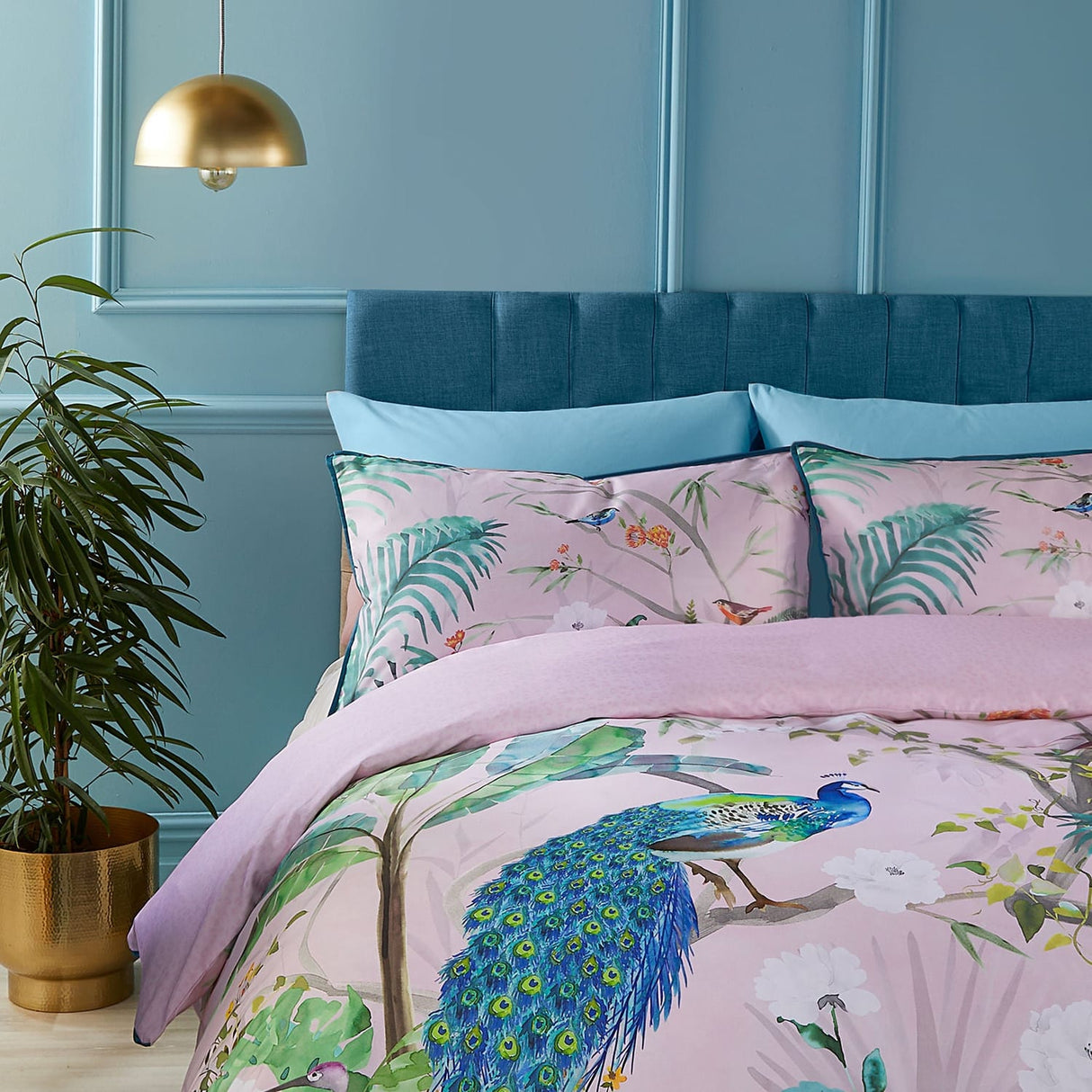 Peacock Jungle Polycotton Duvet Cover Set - Pink - Peacock Jungle Duvet Cover Set In Pink 2