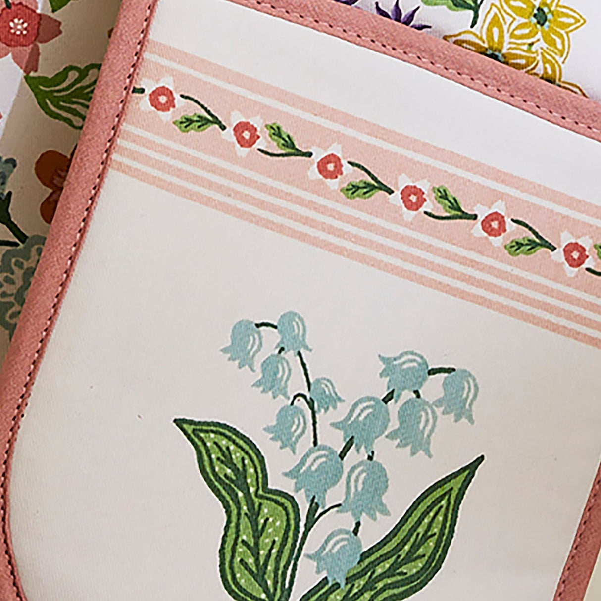 Ulster Weavers Petals & Prose Pink Floral Cotton Double Oven Glove - Petals & Prose Double Oven Glove In Pink 4