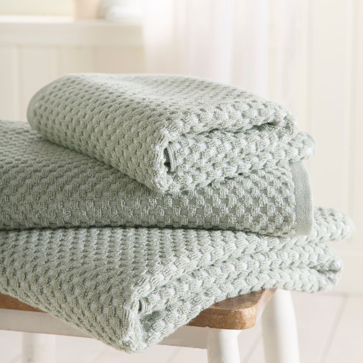 Popcorn Check 550 GSM Bathroom Towels - Green - Popcorn Check Towels In Green 3