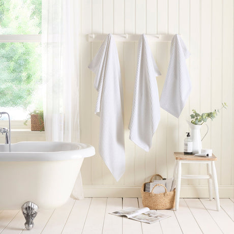 Popcorn Check 550 GSM Bathroom Towels - White - Popcorn Check Towels In White 2