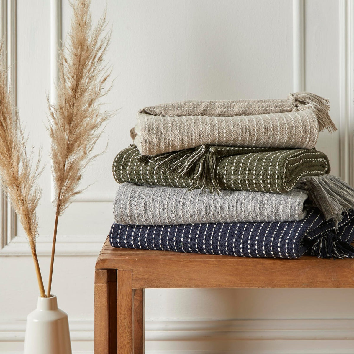 Quinn Cosy Recycled Cotton Reversible Throw – Grey – 130cm x 180cm - Quinn Throw In Grey 130 X 180Cm 3