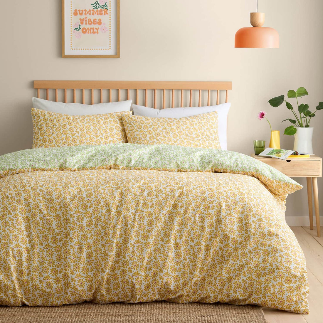 Retro Daisy Floral Yellow Polycotton Duvet Cover Set