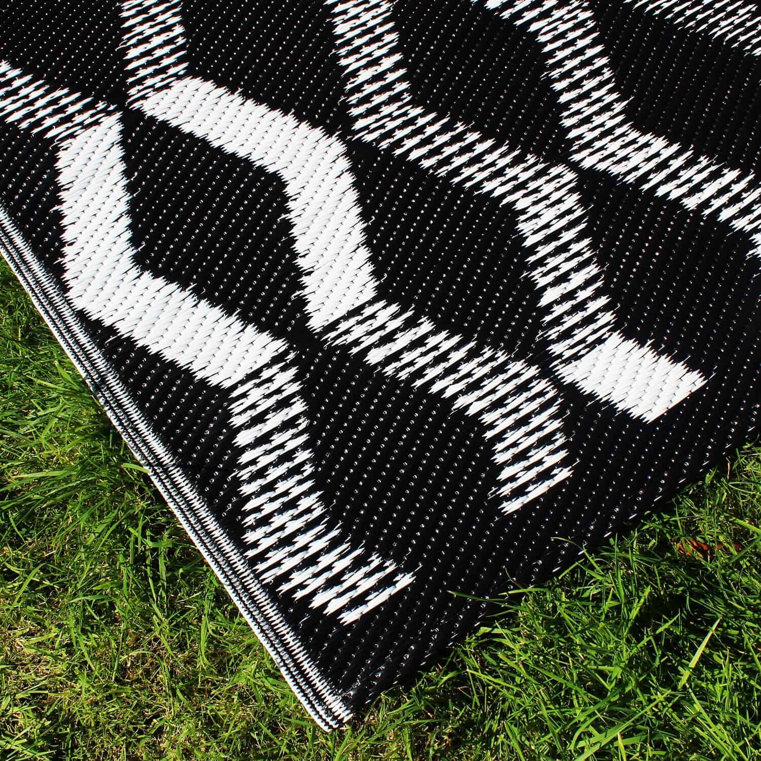 Rico Geometric Outdoor Rug Grey and Orange 120cm x 170cm - Rico Outdoor Rug In Black 120 X 170Cm 2