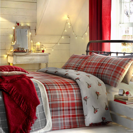 Robin Flannelette Brushed Cotton Duvet Cover Set - Robin Christmas Duvet Cover Set In Red 3