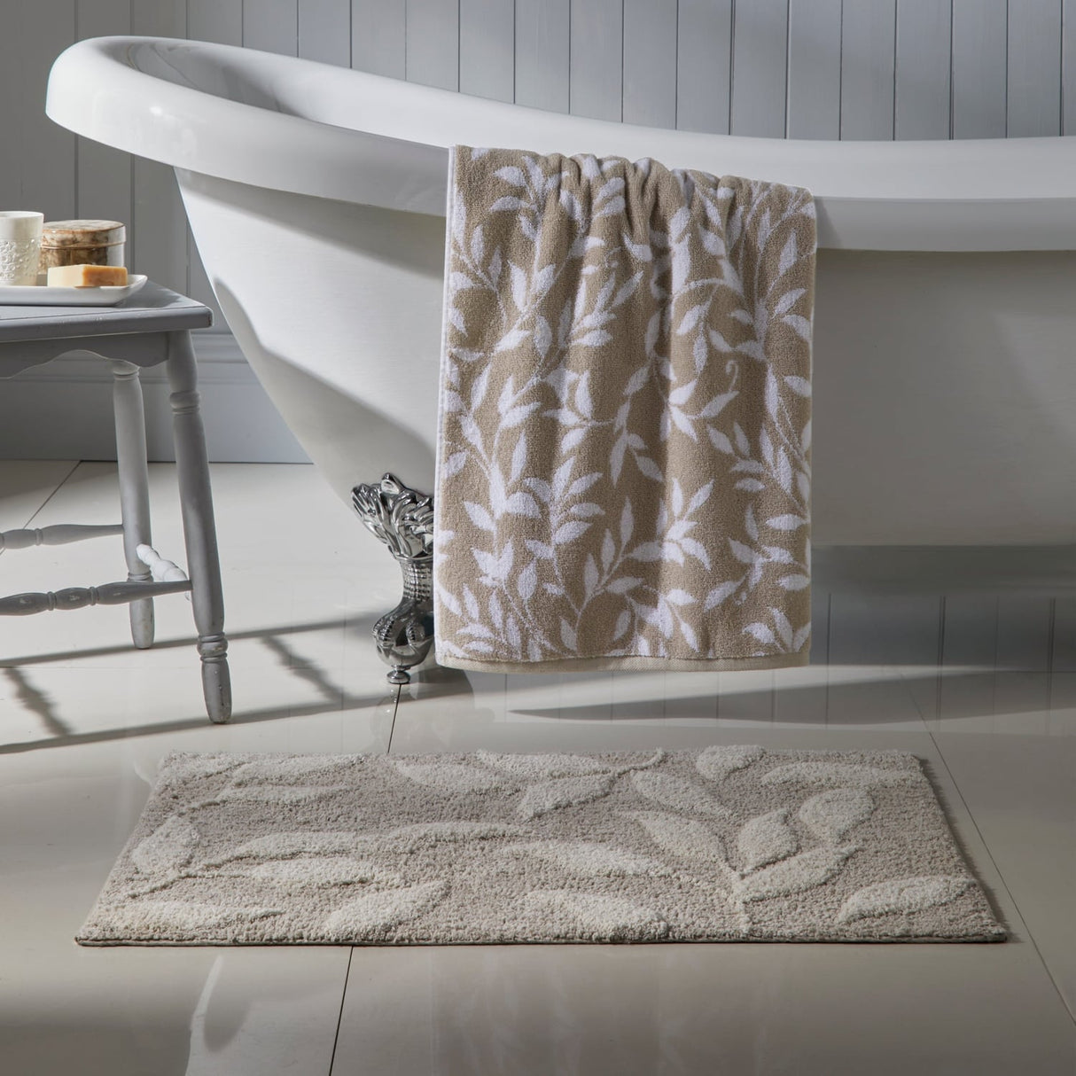 Sandringham Soft Absorbent Bath Mat 50cm x 80cm - Sandringham Bath Mat In Natural 50 X 80Cm 1