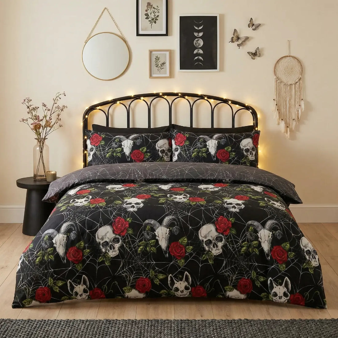 So Soft Skulls & Roses Duvet Cover Set