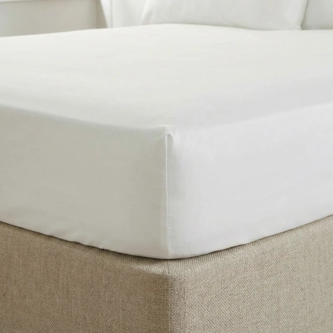So Soft Microfibre Cream Fitted Sheet 30cm Deep
