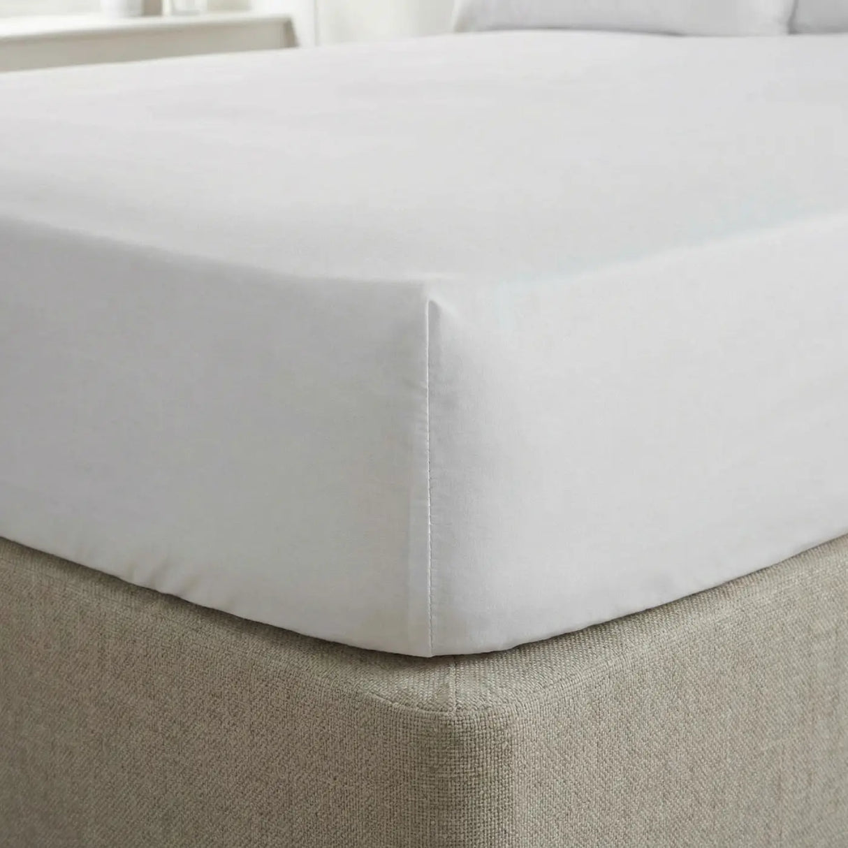 So Soft Microfibre Fitted Sheet 30cm Deep 1