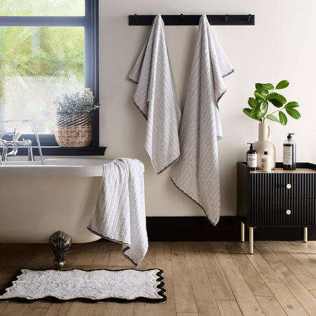 Speckle Rib 550 GSM Bathroom Towels - White - Speckle Rib Towels In White 2
