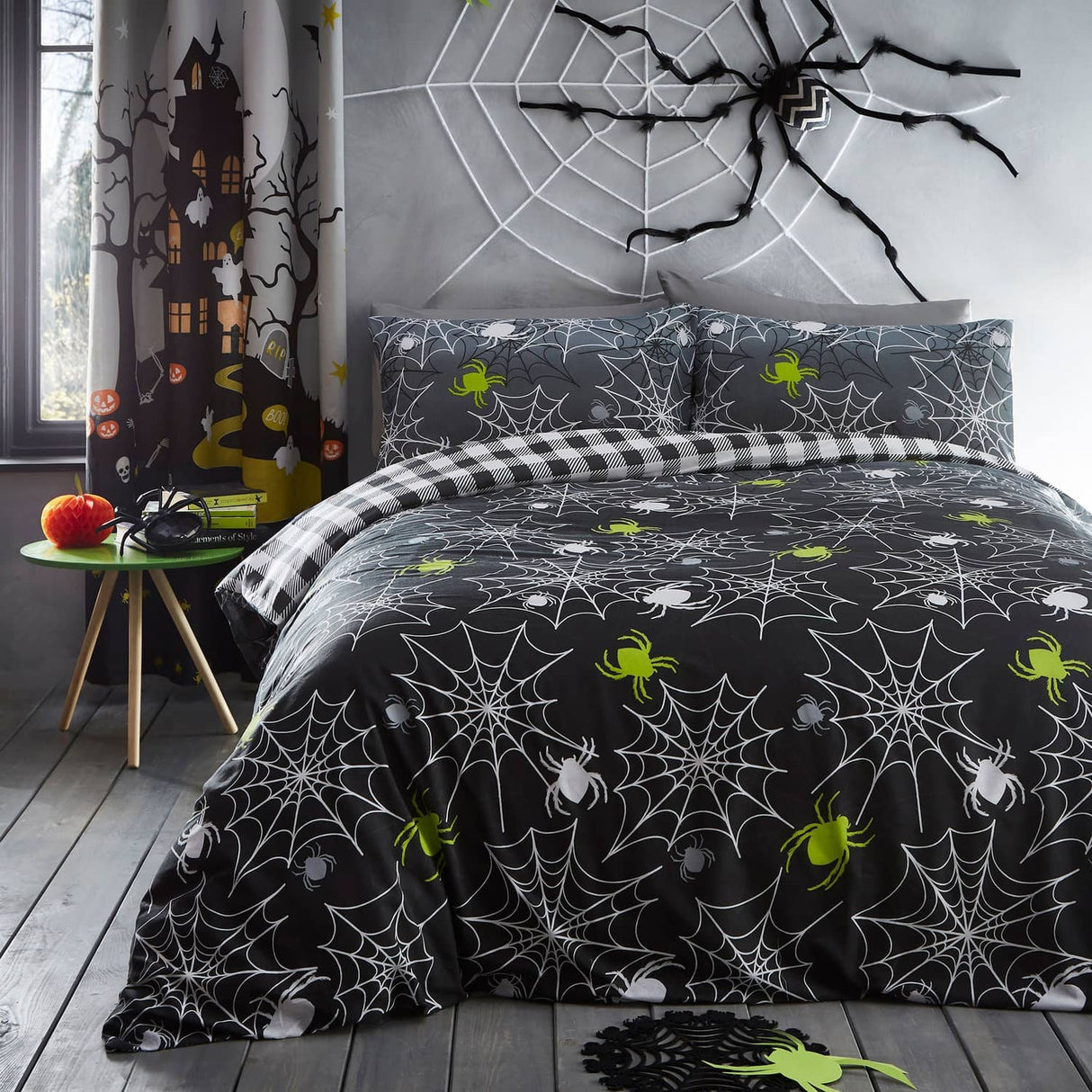 Spiders Grey Halloween Microfibre Duvet Cover Set
