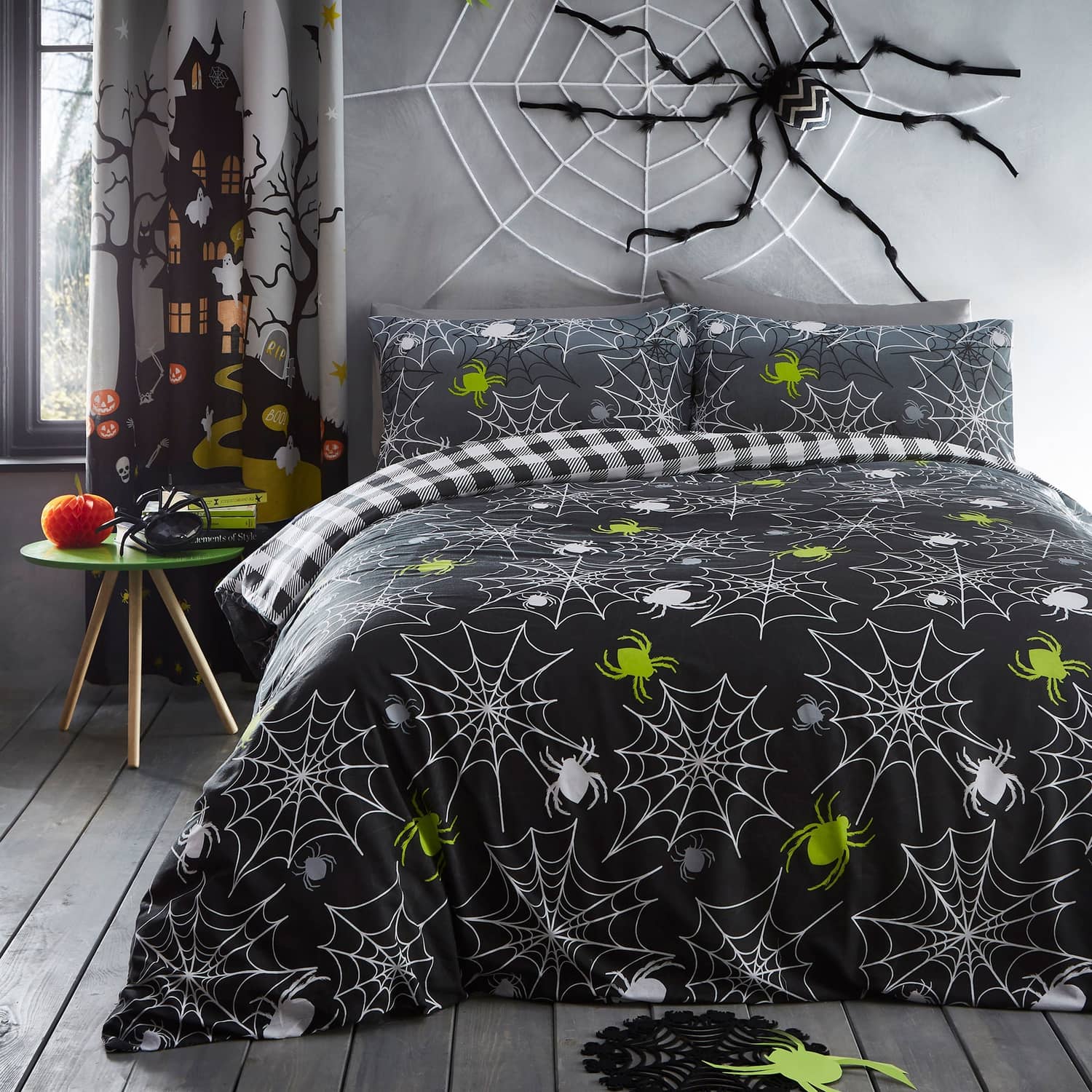 Spiders Grey Halloween Microfibre Duvet Cover Set