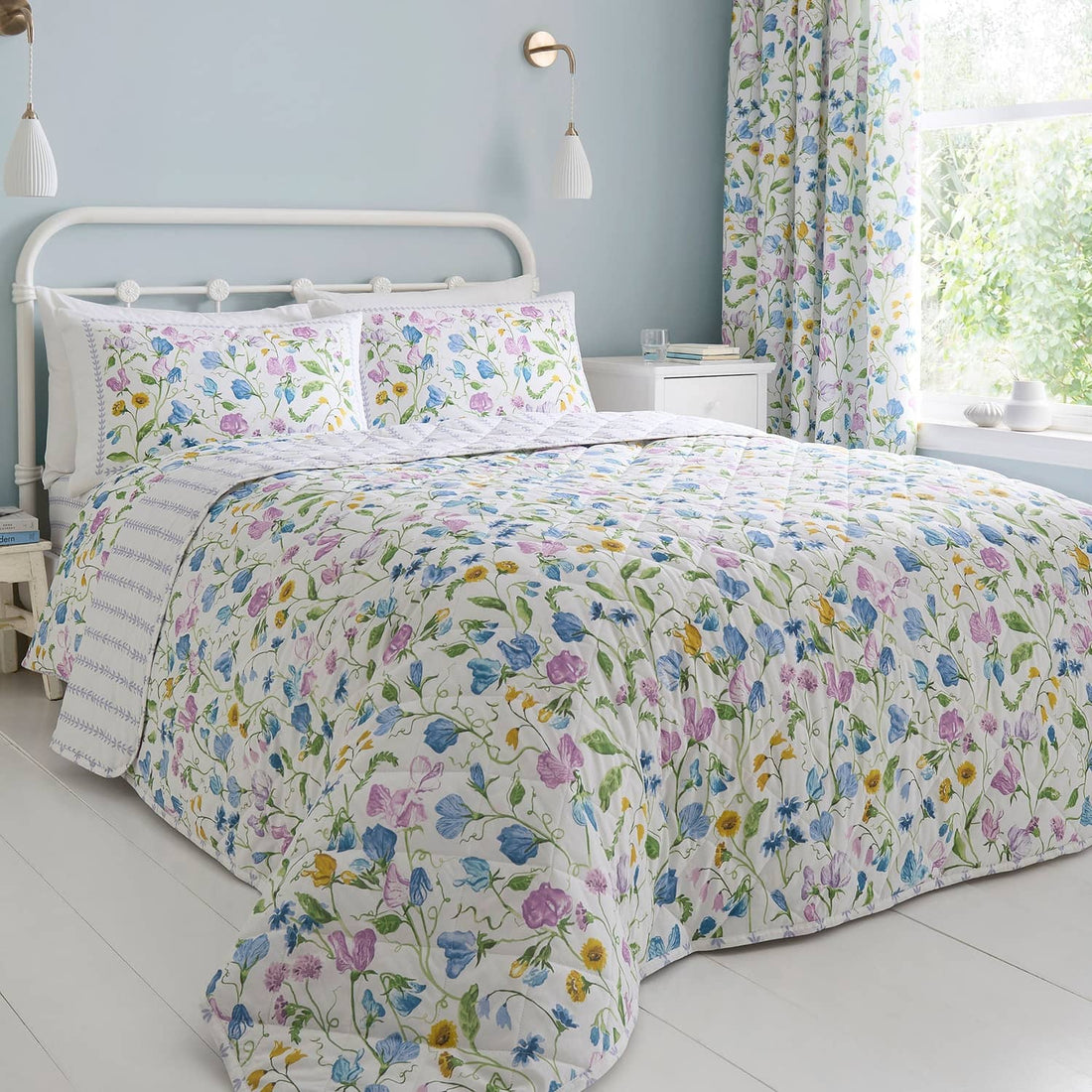 Sweetpea Floral Lilac 100% Cotton Bedspread 230cm x 195cm