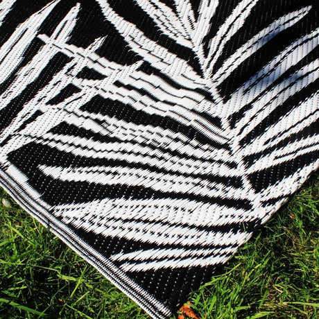 Tahiti Black Leaf Print Outdoor Rug 120cm x 170cm - Tahiti Outdoor Rug In Black 120 X 170Cm 2