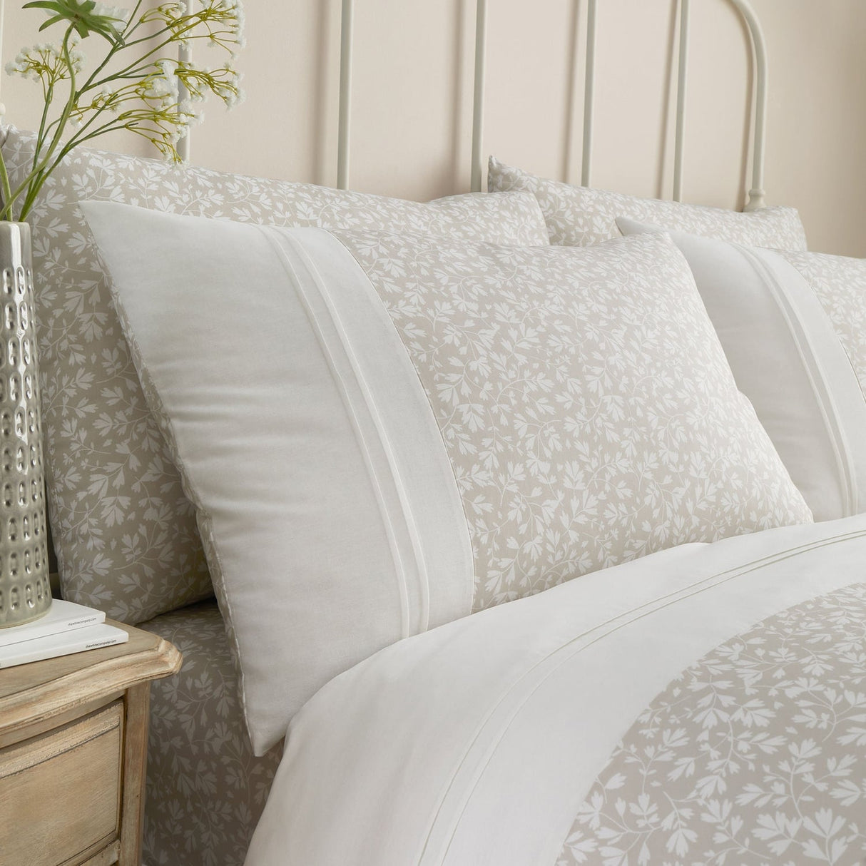 Tess Ditsy Polycotton Duvet Cover Set - Natural - Tess Duvet Cover Set In Natural 2
