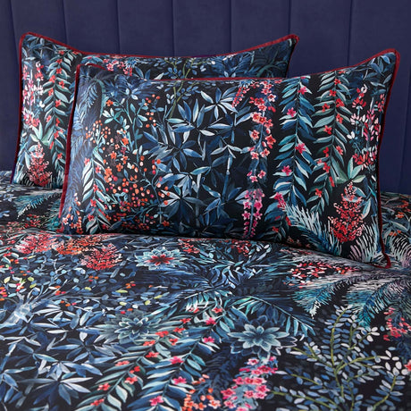 Tessa Floral Navy 200 Thread Count Cotton Duvet Cover Set - Tessa Duvet Cover Set In Navy 2