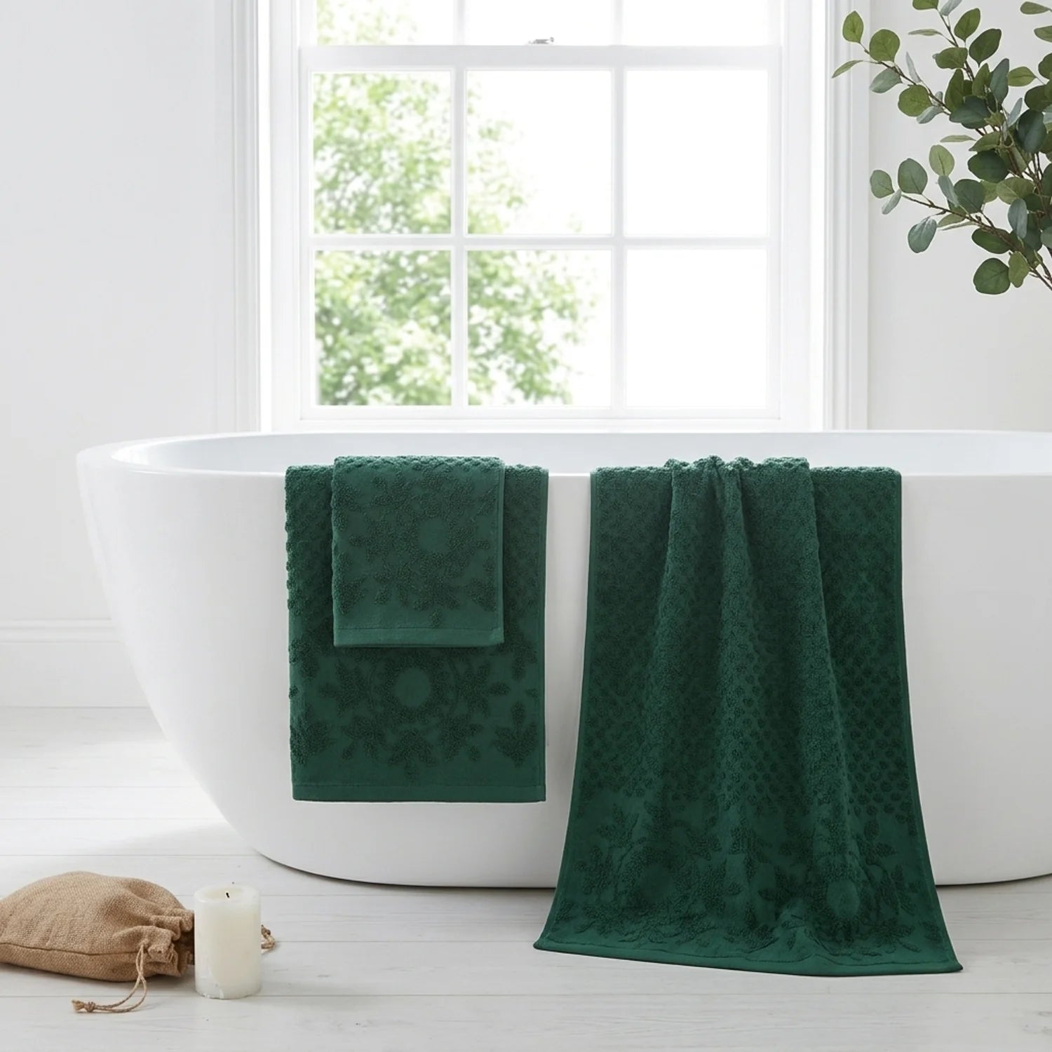 Versailles Jacquard 500gsm Jade Green 100% Cotton Towels-1