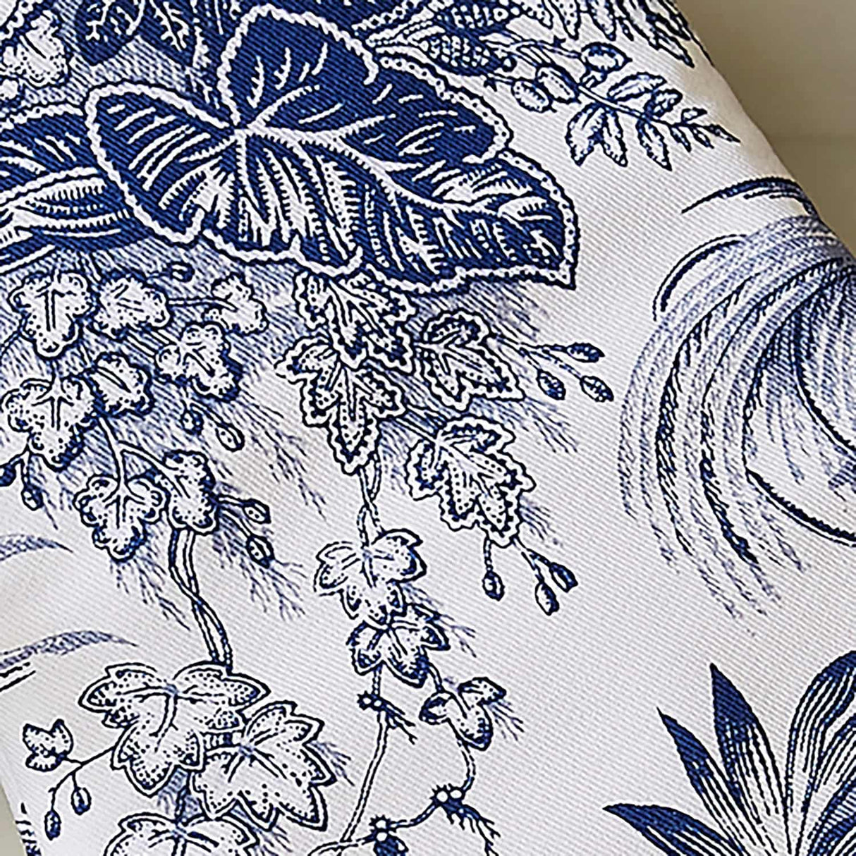 Ulster Weavers Willow Toile Gauntlet Oven Glove - Willow Toile Gauntlet Oven Glove In Blue 3